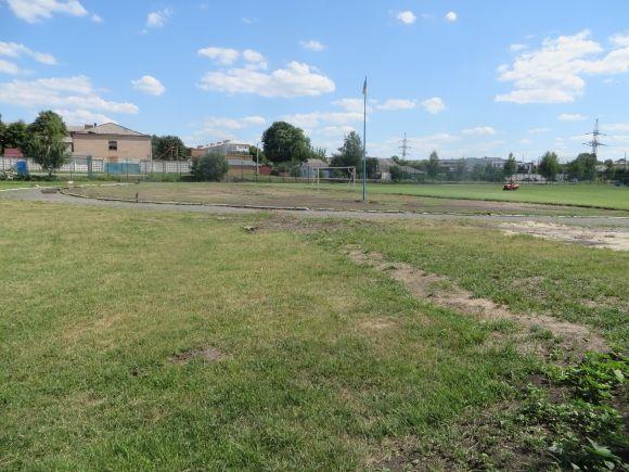 Стадіон «Локомотив» відремонтують майже за два мільйона гривень на сайті vsim.ua Стадіон «Локомотив» відремонтують майже за два мільйона гривень, фото №2 на сайті vsim.ua