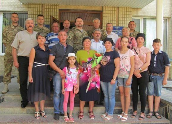 Матері загиблого воїна АТО із Шаргородщини вручили орден сина, що присвоєний посмертно, фото №1 на сайті 20minut.ua