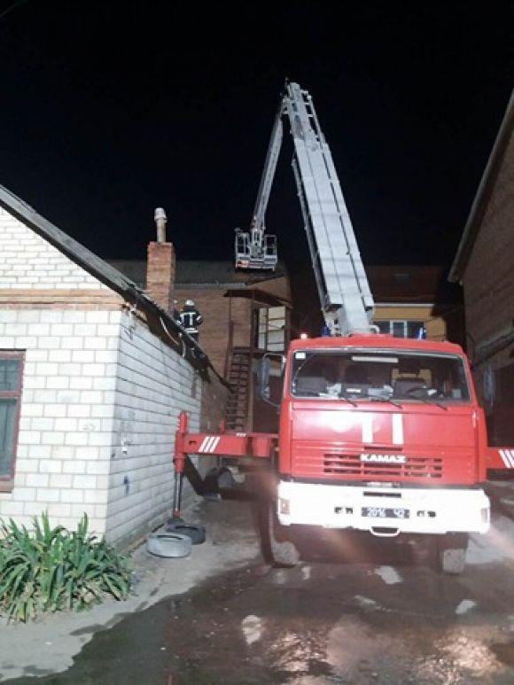 На Пирогова 16 вогнеборців гасили офісні приміщення (ФОТО) на сайті 20minut.ua На Пирогова 16 вогнеборців гасили офісні приміщення (ФОТО), фото №1 на сайті 20minut.ua