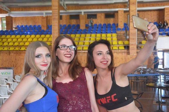 10 професій Дар’ї. Від кризового психолога до моделі і дієтолога на сайті 20minut.ua 10 професій Дар’ї. Від кризового психолога до моделі і дієтолога, фото №23 на сайті 20minut.ua