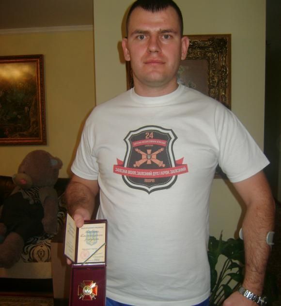Родина тернопільського атовця розповіла про те, як готувалася до приїзду Президента на сайті 20minut.ua Родина тернопільського атовця розповіла про те, як готувалася до приїзду Президента, фото №3 на сайті 20minut.ua