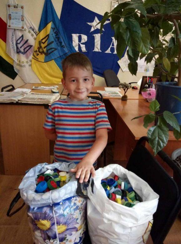 Продовжується збір кришечок та речей, фото №1 на сайті 20minut.ua
