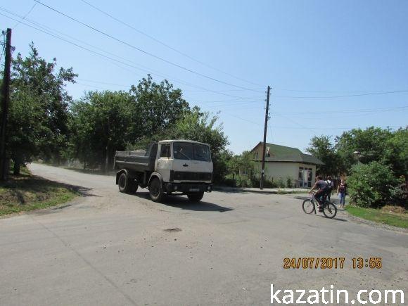 Перехрестя без розмітки очікують своїх жертв, фото №11 на сайті 20minut.ua