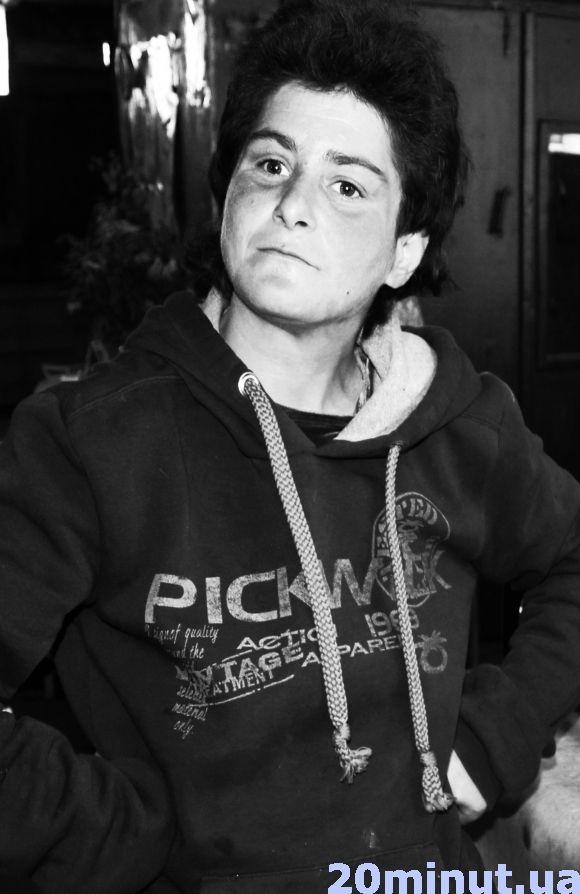 Здають склотару, щоб заробити на хліб, ліки і... сто грам на сайті 20minut.ua Здають склотару, щоб заробити на хліб, ліки і... сто грам, фото №3 на сайті 20minut.ua