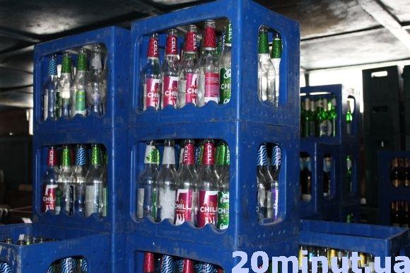 Здають склотару, щоб заробити на хліб, ліки і... сто грам на сайті 20minut.ua Здають склотару, щоб заробити на хліб, ліки і... сто грам, фото №4 на сайті 20minut.ua