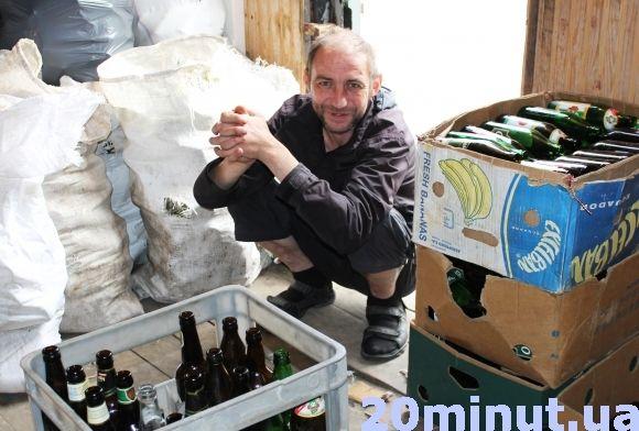 Здають склотару, щоб заробити на хліб, ліки і... сто грам на сайті 20minut.ua Здають склотару, щоб заробити на хліб, ліки і... сто грам, фото №2 на сайті 20minut.ua