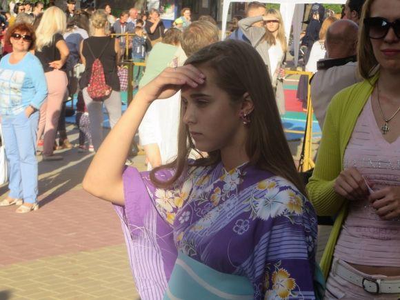 Хмельничани приміряли традиційний японський одяг "yukata" на сайті vsim.ua Хмельничани приміряли традиційний японський одяг "yukata", фото №5 на сайті vsim.ua