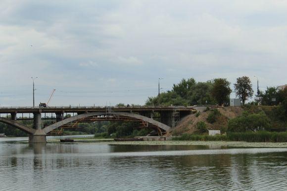 “Коли хлопчаками грали в футбол, спускалися сюди пити воду”: рибалка про парк “Кумбари”, фото №14 на сайті 20minut.ua