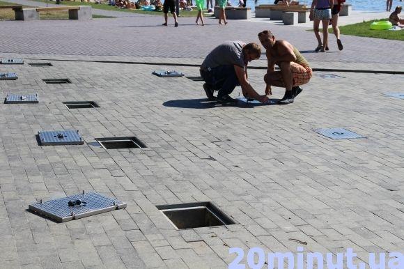 Туалети, душі та фонтани на дорогій "Циганці" ламаються чи не щодня на сайті 20minut.ua Туалети, душі та фонтани на дорогій "Циганці" ламаються чи не щодня, фото №1 на сайті 20minut.ua