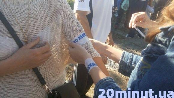 Сабарівчани п'ятий день продовжують блокувати будівництво нового кладовища на сайті 20minut.ua Сабарівчани п'ятий день продовжують блокувати будівництво нового кладовища, фото №1 на сайті 20minut.ua