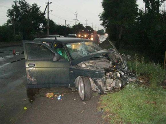 У Гайсині зіткнувся легковик та вантажівка. Водій одного із авто заснув за кермом на сайті 20minut.ua У Гайсині зіткнувся легковик та вантажівка. Водій одного із авто заснув за кермом, фото №1 на сайті 20minut.ua