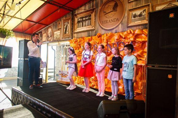 Караоке без кордонів LIVE на сайті 20minut.ua Караоке без кордонів LIVE, фото №6 на сайті 20minut.ua