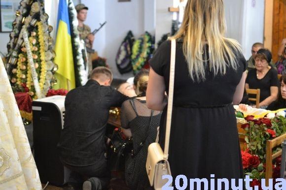 Кам’янець попрощався із Ростиславом Доброшинським, фото №1 на сайті 20minut.ua