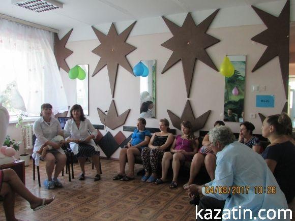 Лікарі вчили майбутніх та нових мам, фото №6 на сайті 20minut.ua