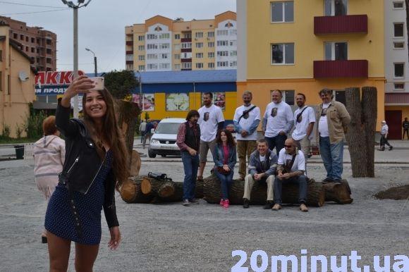 TORBAN, дерево й мистецтво: у Кам’янці відкрили фестиваль “Поділля Woodcraft” на сайті 20minut.ua TORBAN, дерево й мистецтво: у Кам’янці відкрили фестиваль “Поділля Woodcraft”, фото №6 на сайті 20minut.ua