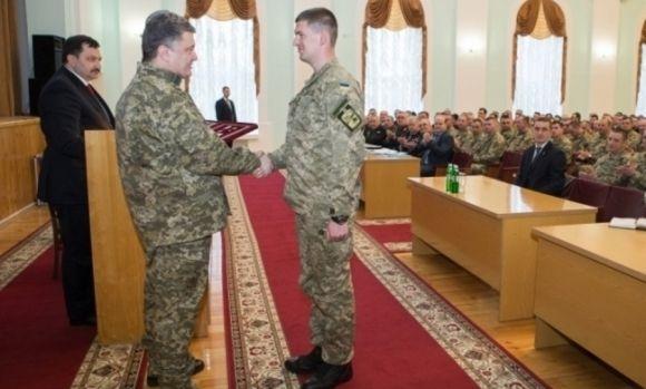 «Щасти тобі, комбриг!» - кажуть земляки Сергію Собку на сайті 20minut.ua «Щасти тобі, комбриг!» - кажуть земляки Сергію Собку, фото №1 на сайті 20minut.ua