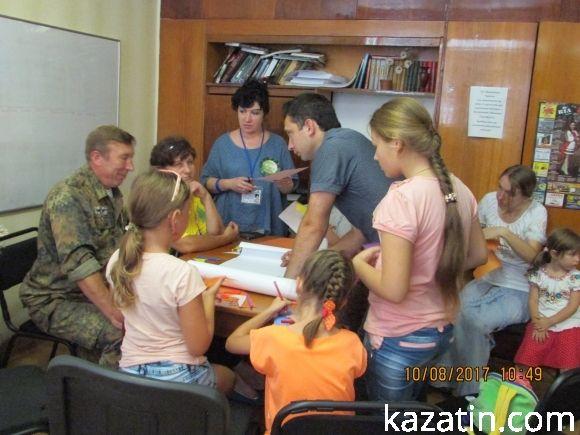 Розумні дітки зустрілися з воїном АТО, фото №1 на сайті 20minut.ua
