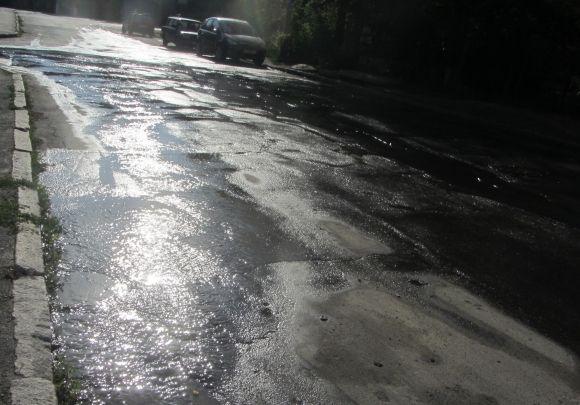 «У «Водоканалі» всі повмирали?» - другу добу (!) у Вінниці витікає вода на сайті 20minut.ua «У «Водоканалі» всі повмирали?» - другу добу (!) у Вінниці витікає вода, фото №7 на сайті 20minut.ua