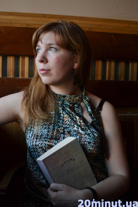 Ольга Комарова: “Любити історію. З того народжувати творчість” або як устигнути все? на сайті 20minut.ua Ольга Комарова: “Любити історію. З того народжувати творчість” або як устигнути все?, фото №3 на сайті 20minut.ua