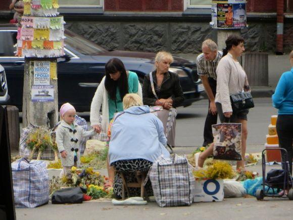 Колоски – по 2 гривні, букет – за 20. Що хмельничани несуть освячувати до церкви, фото №1 на сайті vsim.ua