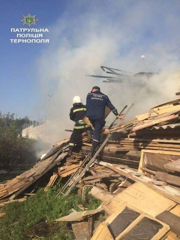 На Гайовій підлітки влаштували пожежу на підприємстві на сайті 20minut.ua На Гайовій підлітки влаштували пожежу на підприємстві, фото №1 на сайті 20minut.ua