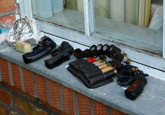 У сумці, яку пенсіонер знайшов на Дубово, виявилася різнокаліберна зброя на сайті vsim.ua У сумці, яку пенсіонер знайшов на Дубово, виявилася різнокаліберна зброя, фото №2 на сайті vsim.ua