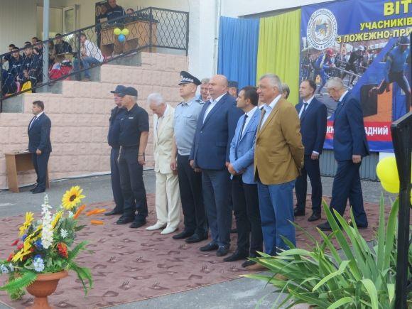 шановні гості підтримали хлопців