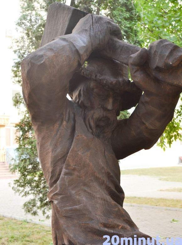 Фото дня: у Кам'янці відкрили сад скульптур, фото №8 на сайті 20minut.ua