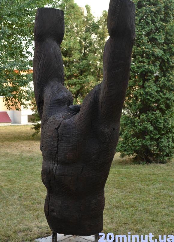 Фото дня: у Кам'янці відкрили сад скульптур, фото №4 на сайті 20minut.ua