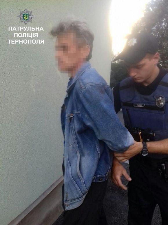 У Тернополі чоловік побив 78-річну матір, фото №1 на сайті 20minut.ua