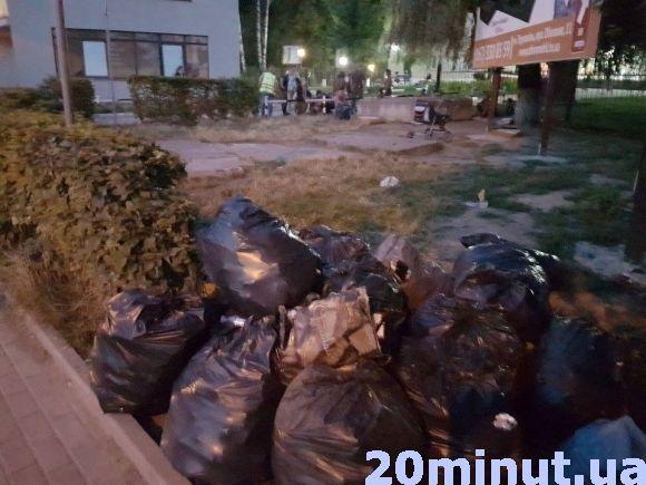 Патрульні почали ганяти ромів біля автовокзалу на сайті 20minut.ua Патрульні почали ганяти ромів біля автовокзалу, фото №2 на сайті 20minut.ua