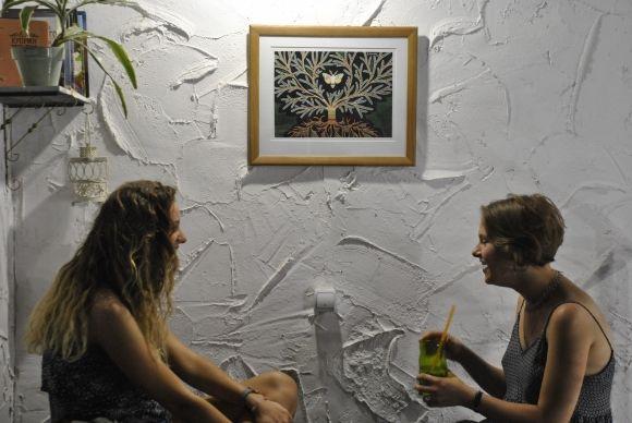 Картини і дизайнерські речі: житомирська художниця презентувала виставку своїх робіт. Фоторепортаж на сайті 20minut.ua Картини і дизайнерські речі: житомирська художниця презентувала виставку своїх робіт. Фоторепортаж, фото №4 на сайті 20minut.ua