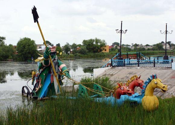 Подорож вихідного дня. Оборонна вежа монастиря та неприступний замок у Старокостянтинові, фото №5 на сайті vsim.ua