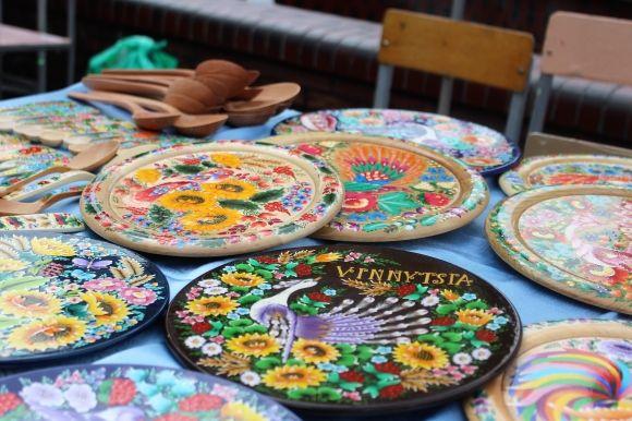 Заходи на Майдані Незалежності. "Селфімся" з соняхами та ліпимо глечики, фото №14 на сайті 20minut.ua