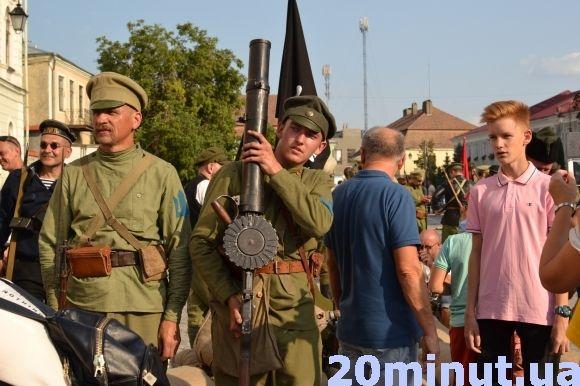 У Кам’янці “відгриміла” “Остання столиця” на сайті 20minut.ua У Кам’янці “відгриміла” “Остання столиця”, фото №12 на сайті 20minut.ua