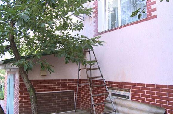 «Взяття сейфу»: в Стрижавці бандити в масках пограбували будинок, фото №1 на сайті 20minut.ua