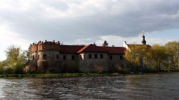 Легенди замку Острозьких у Старокостянтинові на сайті vsim.ua Легенди замку Острозьких у Старокостянтинові, фото №1 на сайті vsim.ua