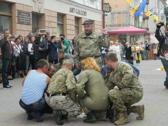 Зірки на пам’ятній алеї відкривали рідні видатних тернополян на сайті 20minut.ua Зірки на пам’ятній алеї відкривали рідні видатних тернополян, фото №1 на сайті 20minut.ua