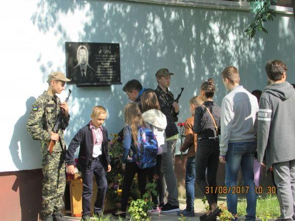 Школа, де навчався герой, пам'ятає Віктора Ковальчука, фото №3 на сайті 20minut.ua