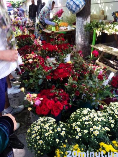 У скільки обійдеться кам’янчанину букет квітів напередодні 1 вересня?, фото №1 на сайті 20minut.ua