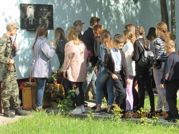 Школа, де навчався герой, пам'ятає Віктора Ковальчука, фото №4 на сайті 20minut.ua