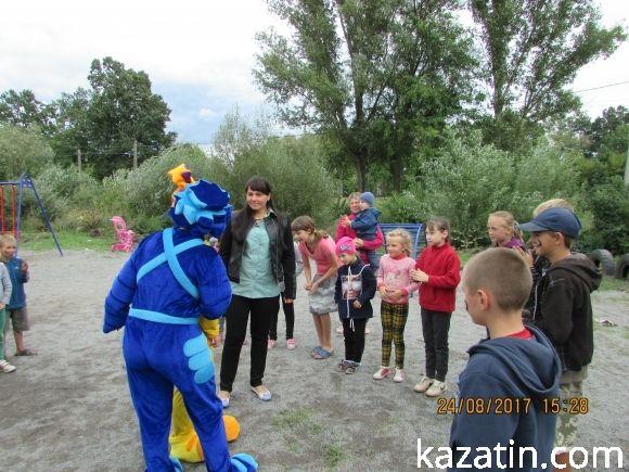 На Чехова дітям подарували майданчик, фото №18 на сайті 20minut.ua