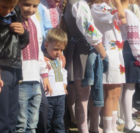 Радісні батьки і сонні першачки. Як почався навчальний рік для школярів, фото №9 на сайті vsim.ua