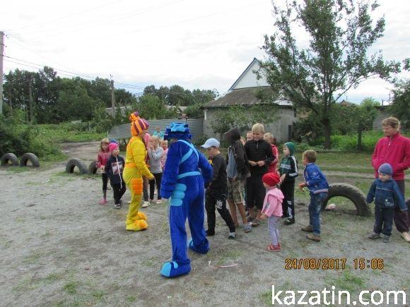 На Чехова дітям подарували майданчик, фото №3 на сайті 20minut.ua