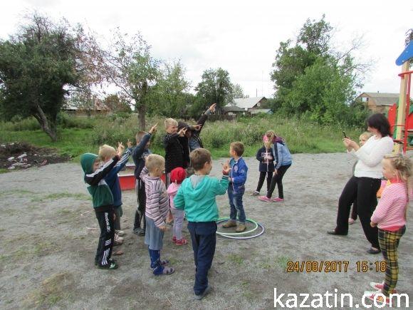 На Чехова дітям подарували майданчик, фото №10 на сайті 20minut.ua