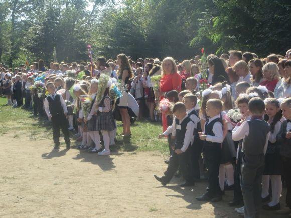 Радісні батьки і сонні першачки. Як почався навчальний рік для школярів, фото №18 на сайті vsim.ua