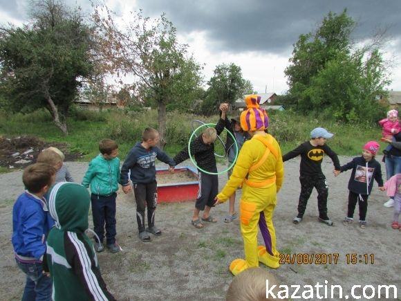 На Чехова дітям подарували майданчик, фото №7 на сайті 20minut.ua