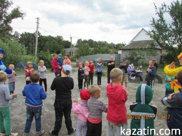 На Чехова дітям подарували майданчик, фото №16 на сайті 20minut.ua
