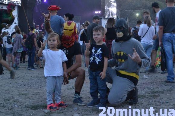 “RespublicaFEST” триває. Як Кам’янець відривався у другий день фесту на сайті 20minut.ua “RespublicaFEST” триває. Як Кам’янець відривався у другий день фесту, фото №6 на сайті 20minut.ua