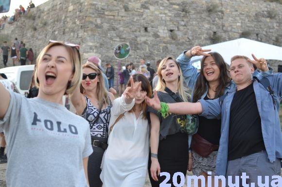Як Кам’янець фестивалив у перший день “RespublicaFEST” на сайті 20minut.ua Як Кам’янець фестивалив у перший день “RespublicaFEST”, фото №22 на сайті 20minut.ua